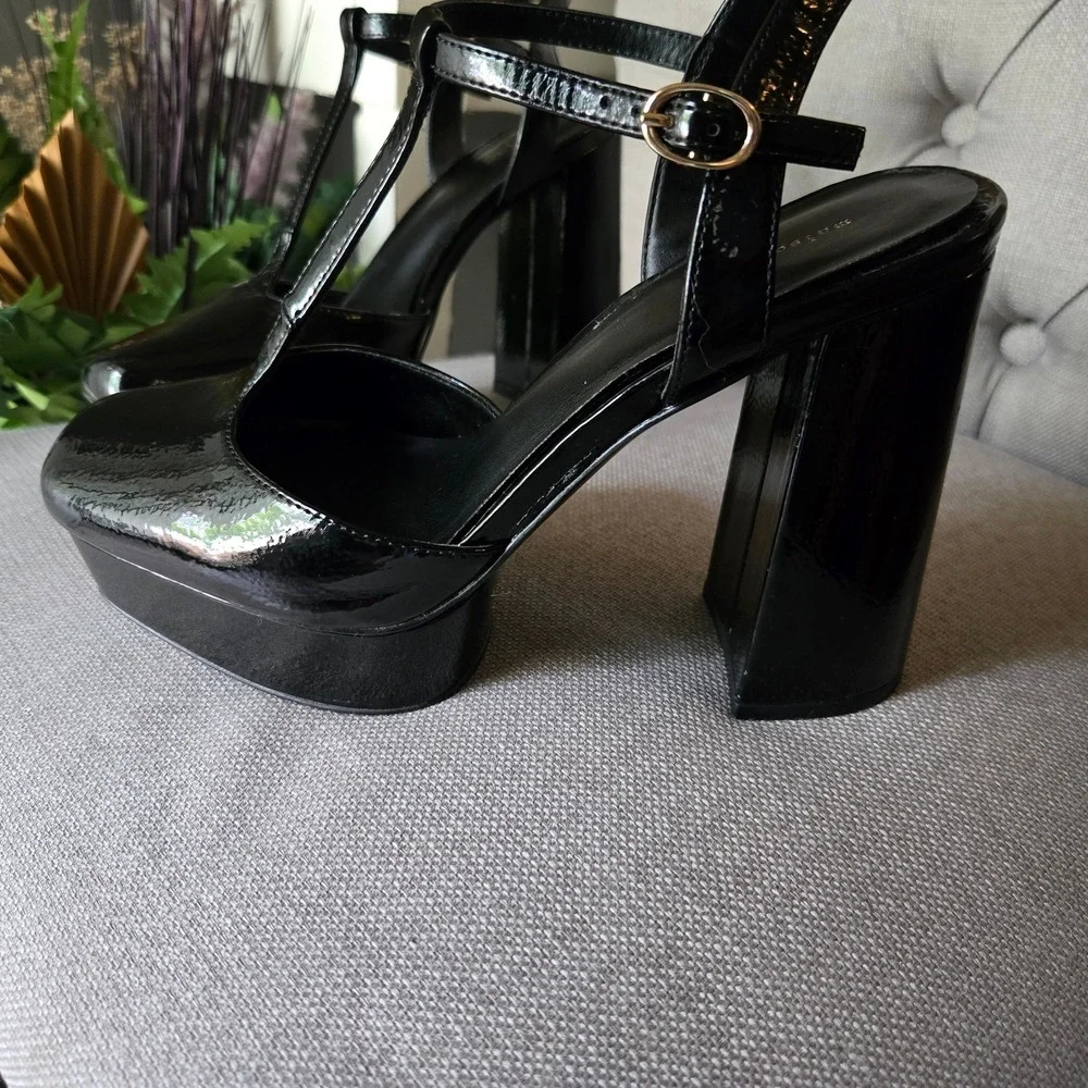 Maison Jules Black Patent Leather  T-Strap  Platform Mary Jane Heels ~8 Y2k‎